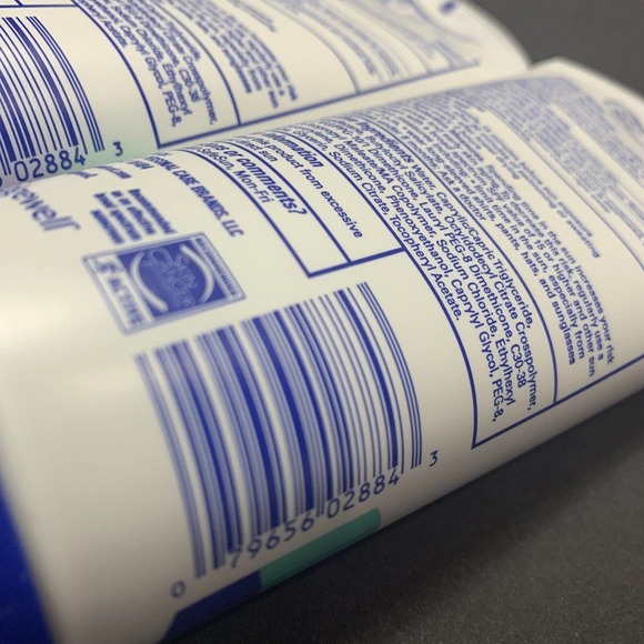 Banana Boat Simply Protect Sensitive Sunscreen Lotion SPF 50+ - Lot of 2 - Picture 3 of 4